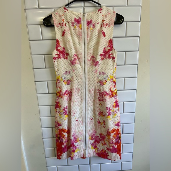 Elie Tahari floral / full Zíper Mini Dress Size 2 US - Picture 2 of 7
